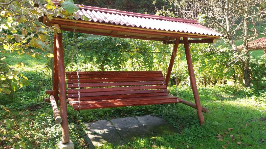 Appartment Bezenica Dobrova Bagian luar foto