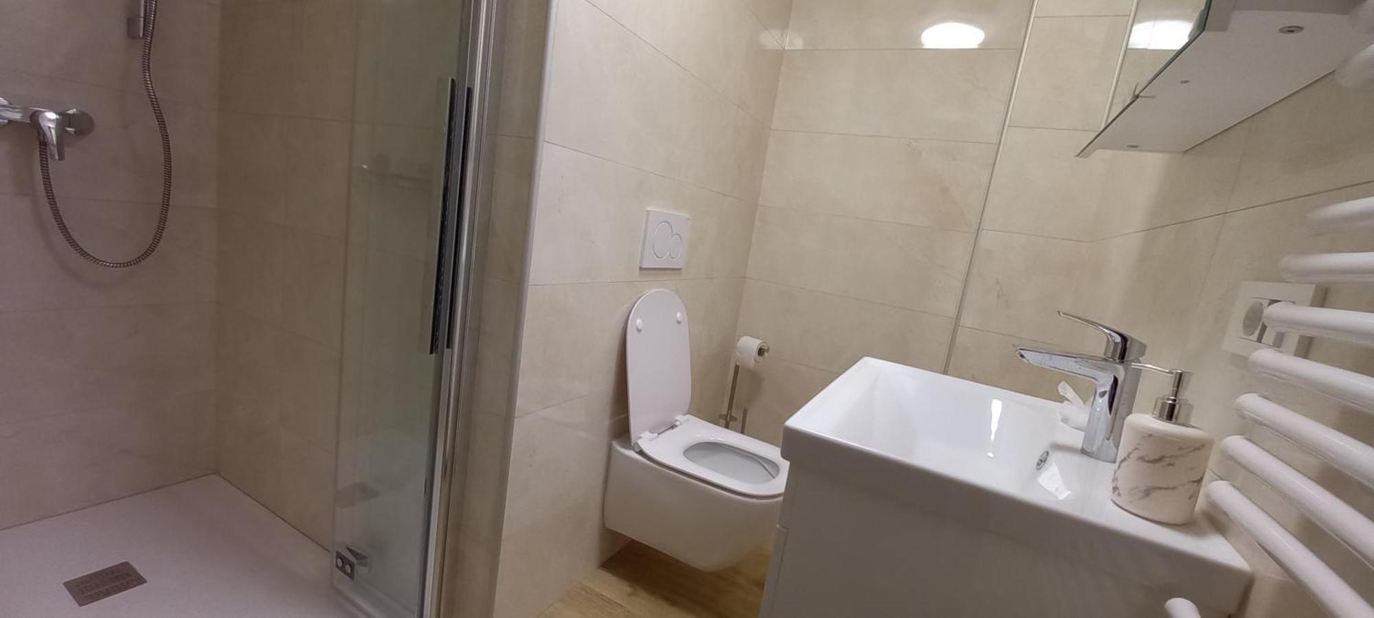 Appartment Bezenica Dobrova Bagian luar foto